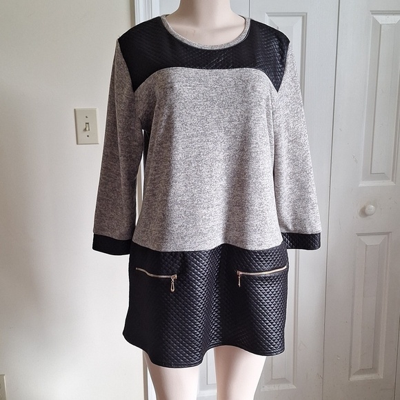 Tops - Women's Gray and Black Quilted Tunic Top Size Large